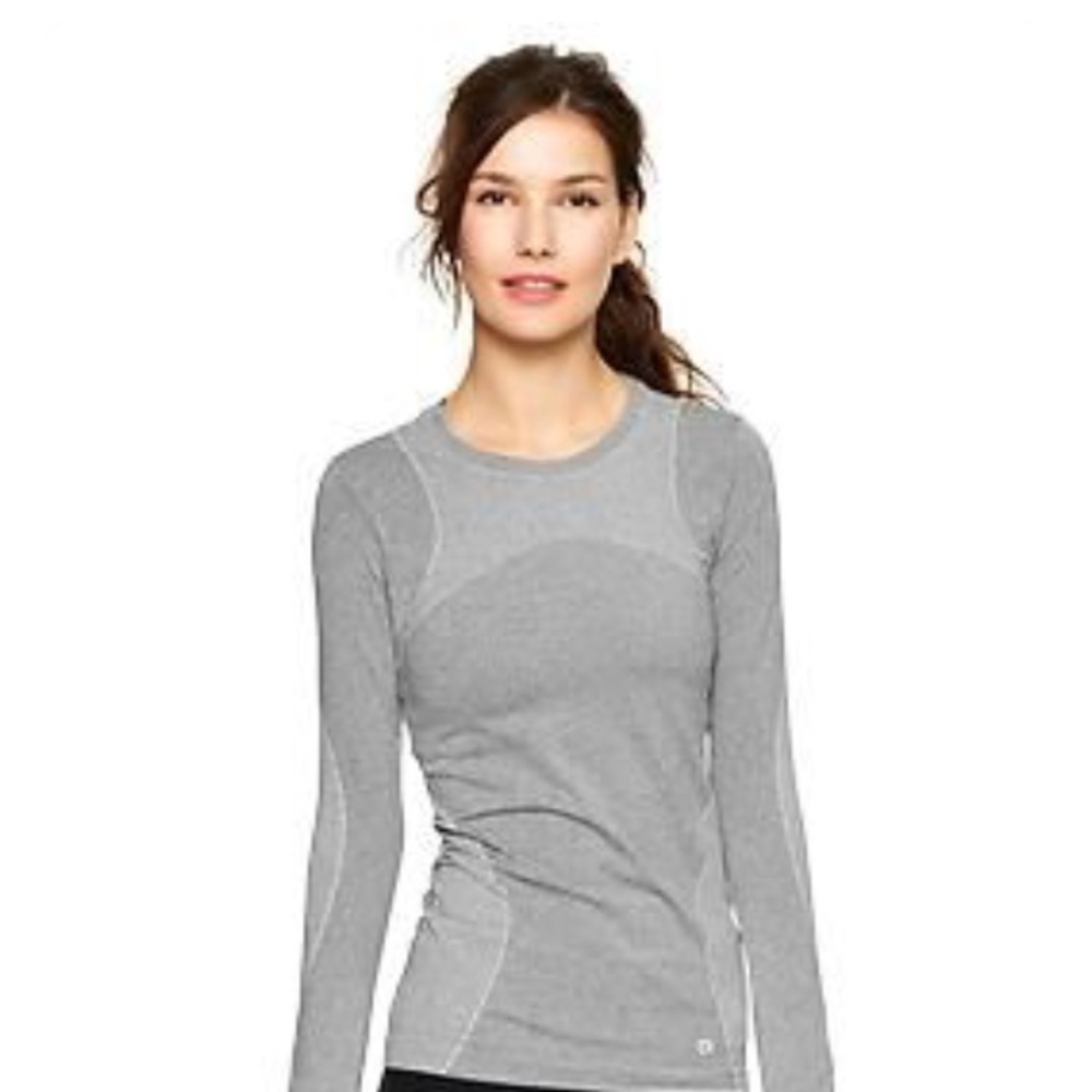 NWOT Gap Fit Athletic Top